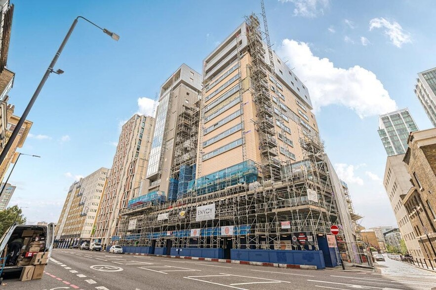 52-58A Commercial Rd, London for lease - Building Photo - Image 2 of 24