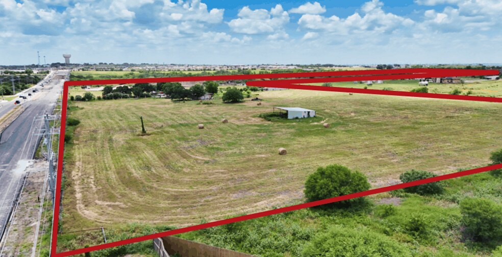 6839 E FM 1518 N, Schertz, TX à vendre - Photo du bâtiment - Image 3 de 7
