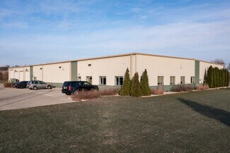 Plus de détails pour 300 Commerce Pky, Cottage Grove, WI - Industriel à vendre
