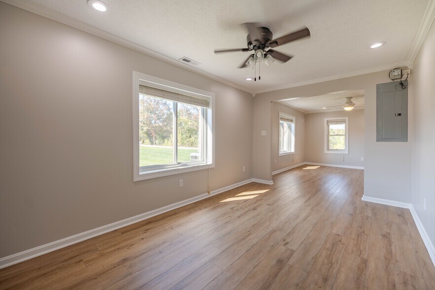 204 Killen Rd, Memphis, IN à vendre - Photo intérieure - Image 3 de 20