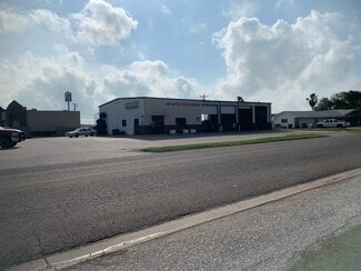 More details for 200 Daniel Moore St, Portland, TX - Retail for Sale