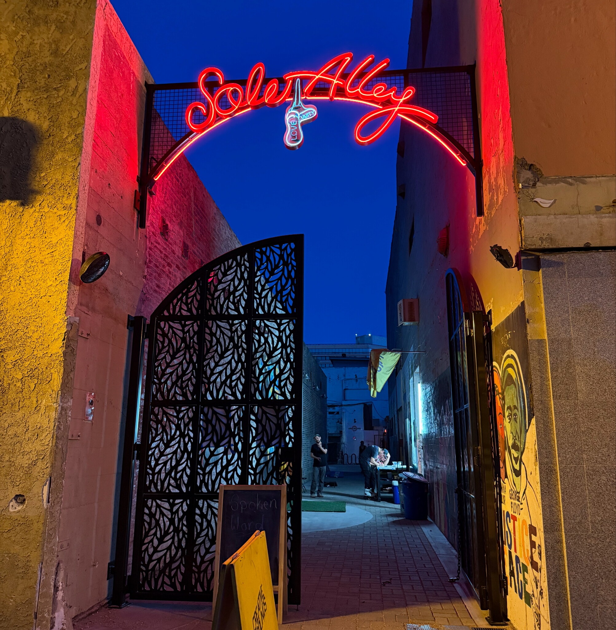 475-479 W 4th St, San Bernardino, CA à louer Photo du bâtiment- Image 1 de 36