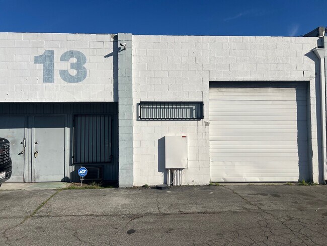 Plus de détails pour 2320 Central Ave, Duarte, CA - Industriel à louer