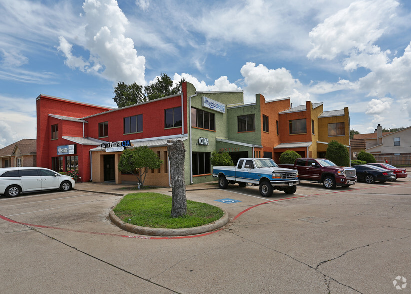 200 E Main St, Crowley, TX for sale - Primary Photo - Image 1 of 1