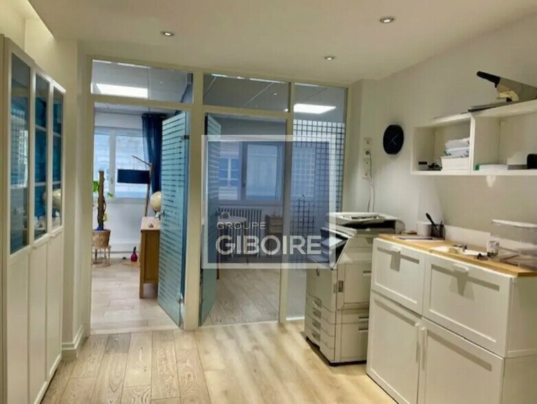 Bureau dans Rennes à louer - Photo du bâtiment - Image 3 de 5