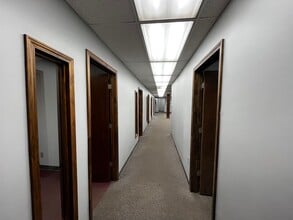 1200 Burlington St, North Kansas City, MO for sale Interior Photo- Image 2 of 8