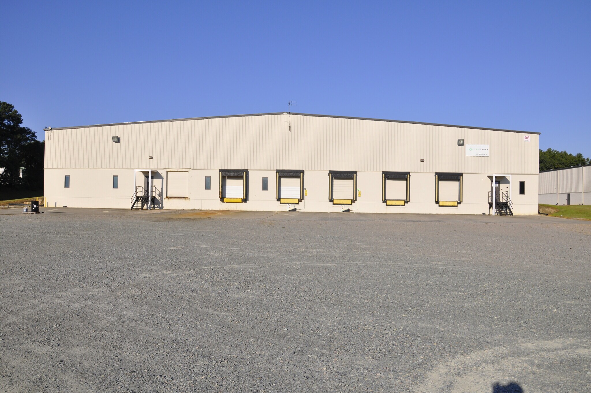 908 J R Industrial Dr, Sanford, NC for lease Building Photo- Image 1 of 9