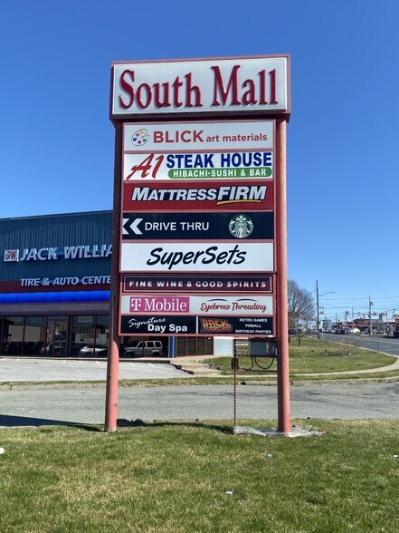 3300 Lehigh St, Allentown, PA à louer - Photo du bâtiment - Image 3 de 8