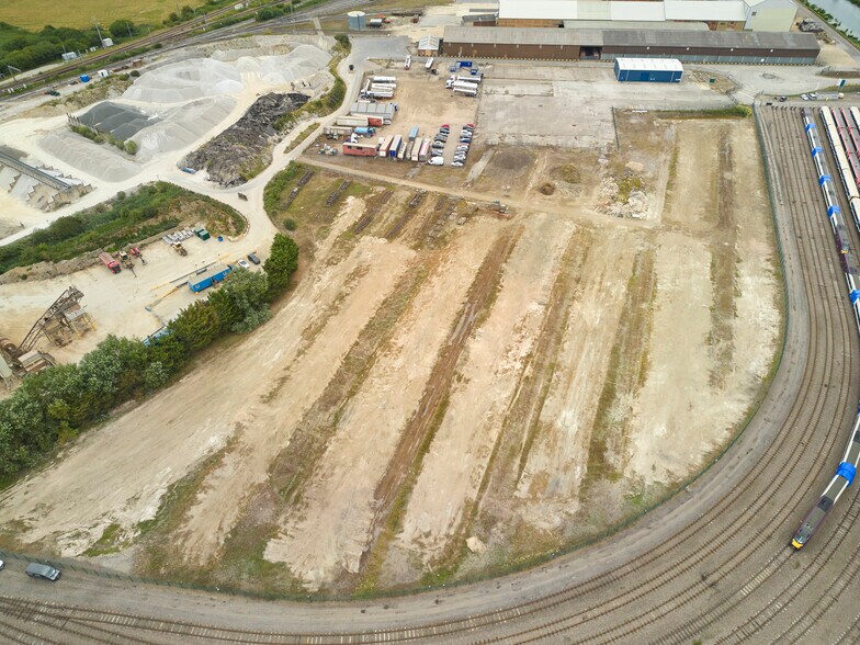 Adelaide Park, Road and Rail Distribution Cen, Ely à louer - Aérien - Image 3 de 10
