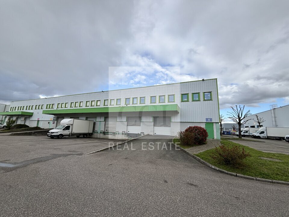 Flex dans Genas à louer Photo du bâtiment- Image 1 de 20