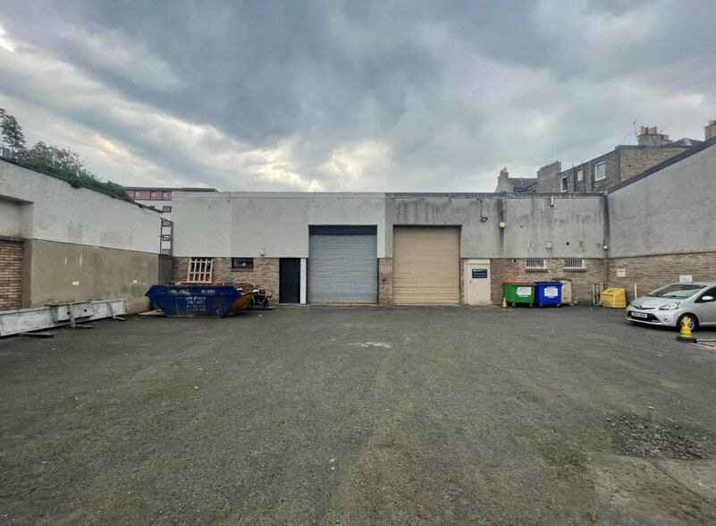 Elizafield, Edinburgh for lease - Primary Photo - Image 1 of 8
