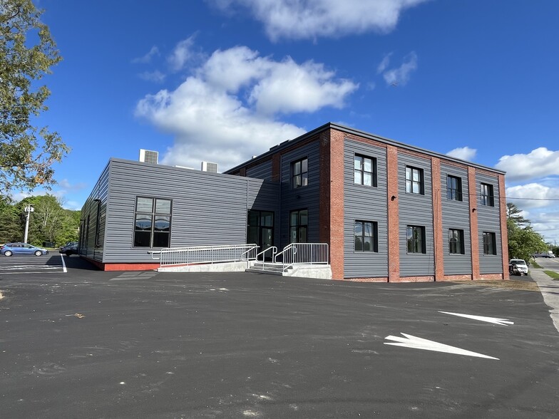 160 Presumpscot St, Portland, ME for lease - Building Photo - Image 1 of 8