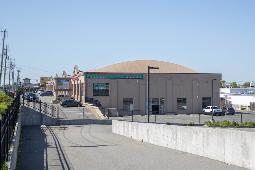 1200-1220 Route 110, East Farmingdale, NY for lease - Building Photo - Image 3 of 11