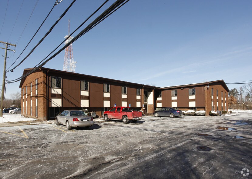 25140 Lahser Rd, Southfield, MI à vendre - Photo du bâtiment - Image 3 de 3