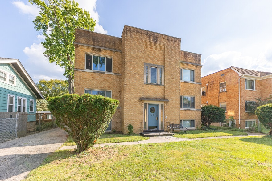 6914 Montgomery Rd, Cincinnati, OH for sale - Building Photo - Image 2 of 36