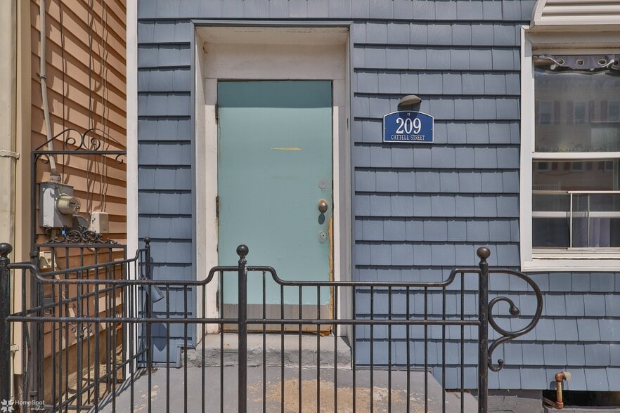 209 Cattell St, Easton, PA for sale - Building Photo - Image 1 of 71