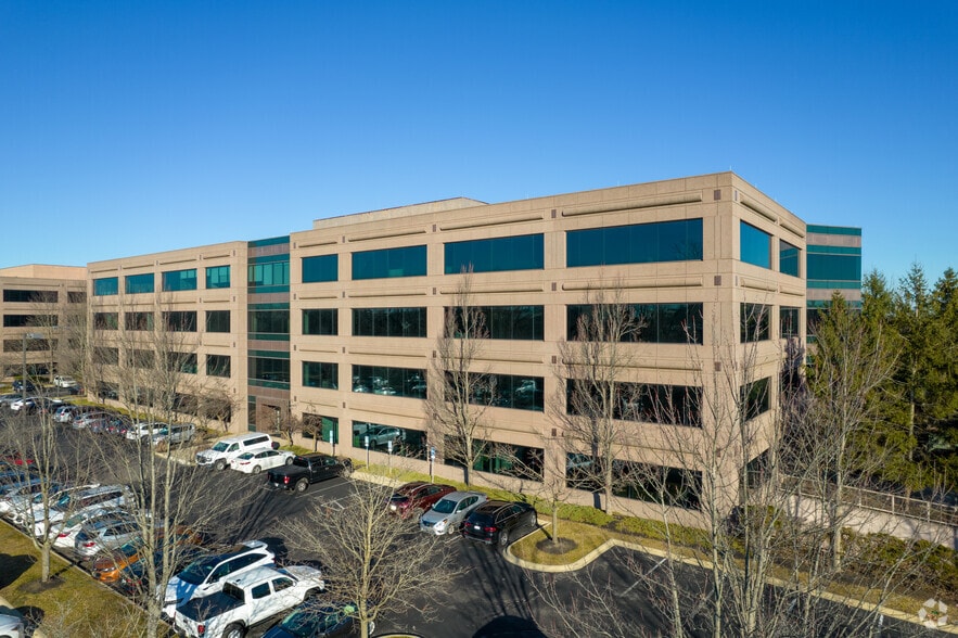 545 Metro Pl S, Dublin, OH for lease - Building Photo - Image 1 of 10