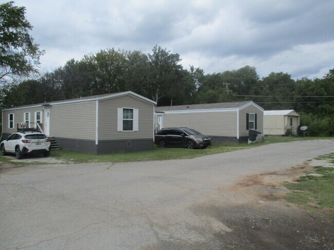 Plus de détails pour 814 S Kern Ave, Okmulgee, OK - Multi-résidentiel à vendre