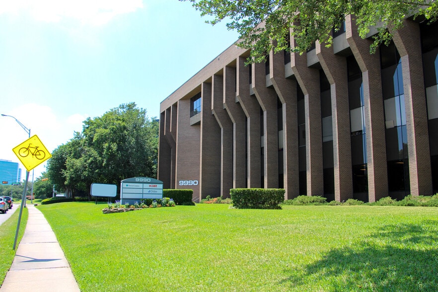 9990 Richmond Ave, Houston, TX à louer - Photo du bâtiment - Image 2 de 18