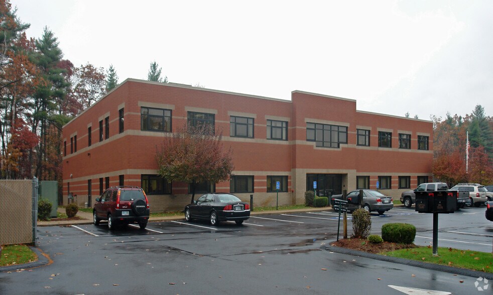 7 Wall St, Windham, NH à louer - Photo du bâtiment - Image 3 de 6