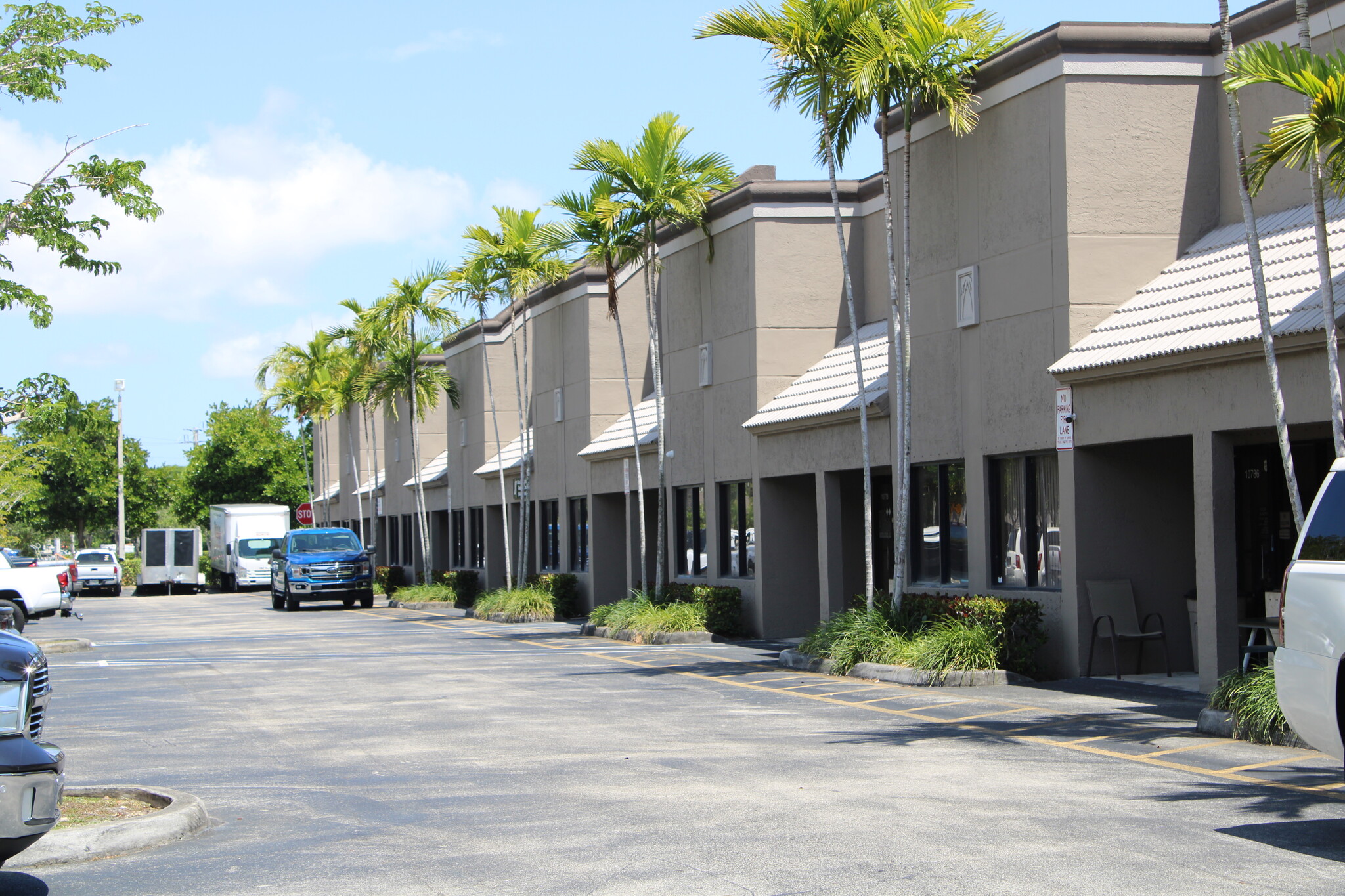 5401 NW 102nd Ave, Sunrise, FL for lease Building Photo- Image 1 of 15