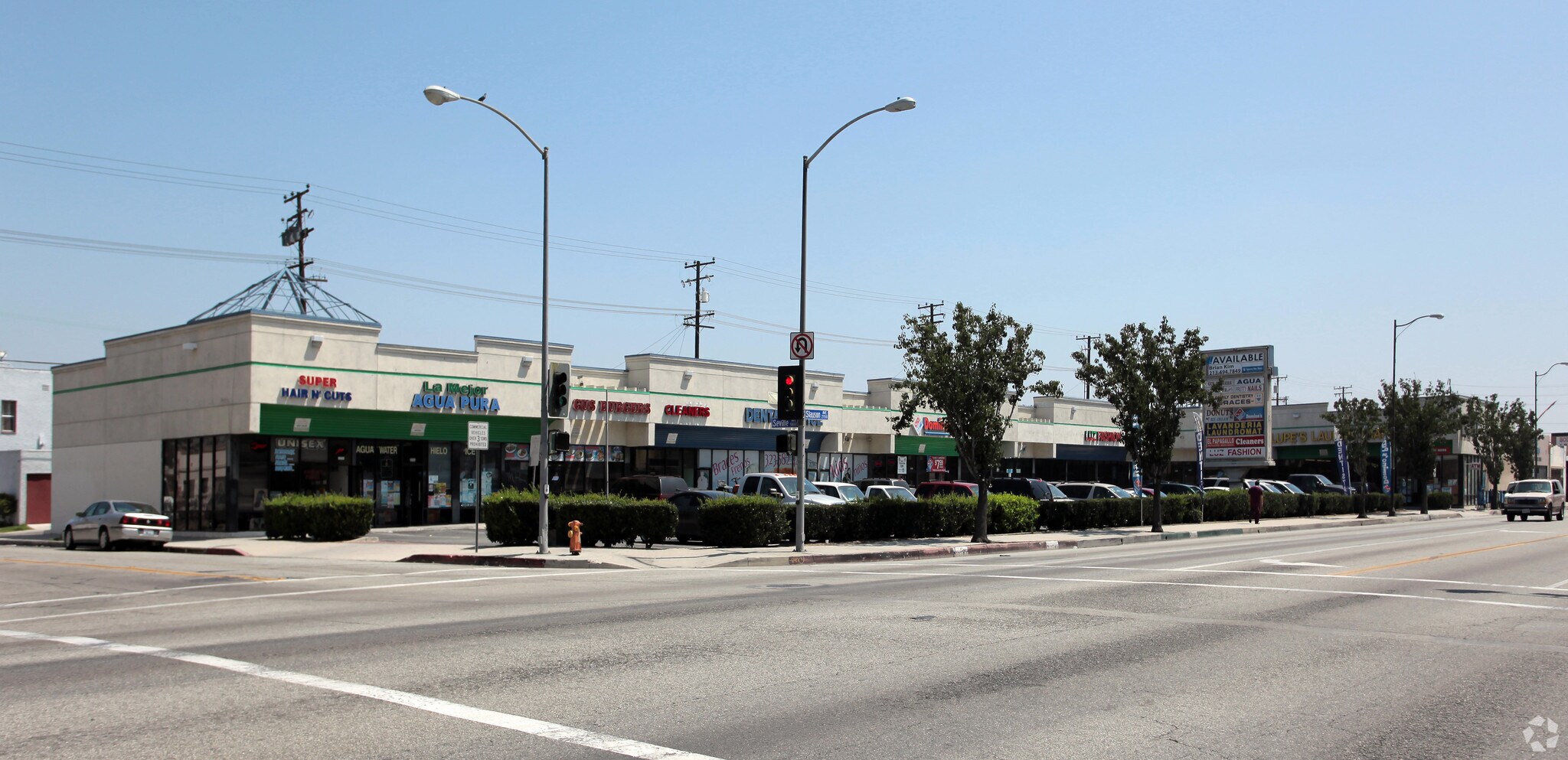 2701-2743 E Slauson Ave, Huntington Park, CA à louer Photo principale- Image 1 de 5