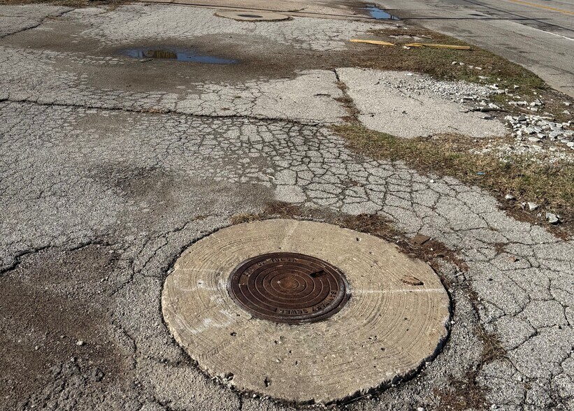 4310 Pine Street St, Tulsa, OK à vendre - Photo du bâtiment - Image 3 de 4