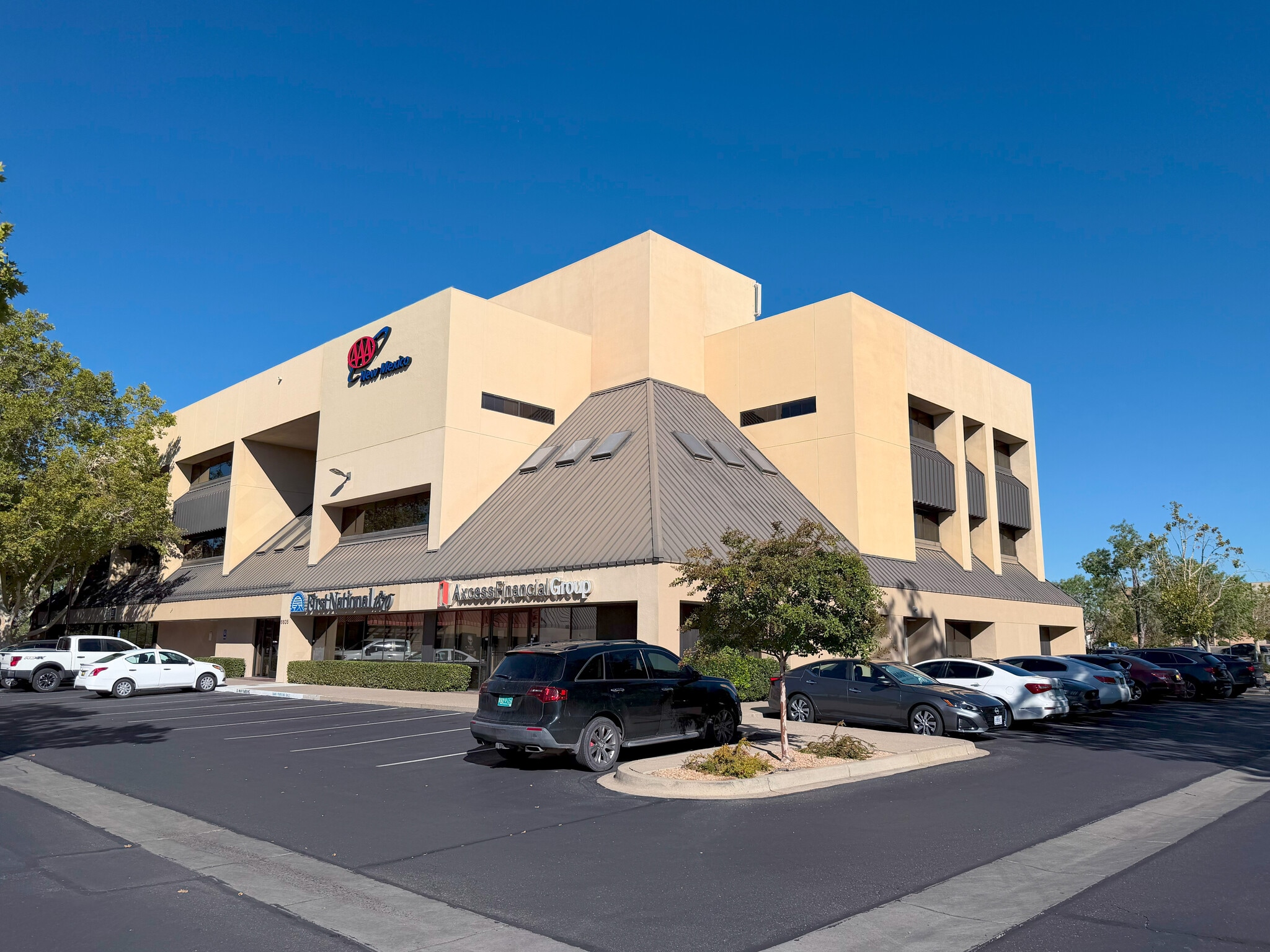 6605 Uptown Blvd NE, Albuquerque, NM for lease Primary Photo- Image 1 of 12