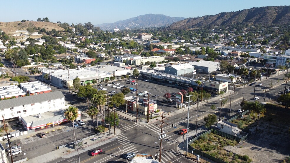 4903-4947 Eagle Rock Blvd, Los Angeles, CA for lease - Building Photo - Image 2 of 10