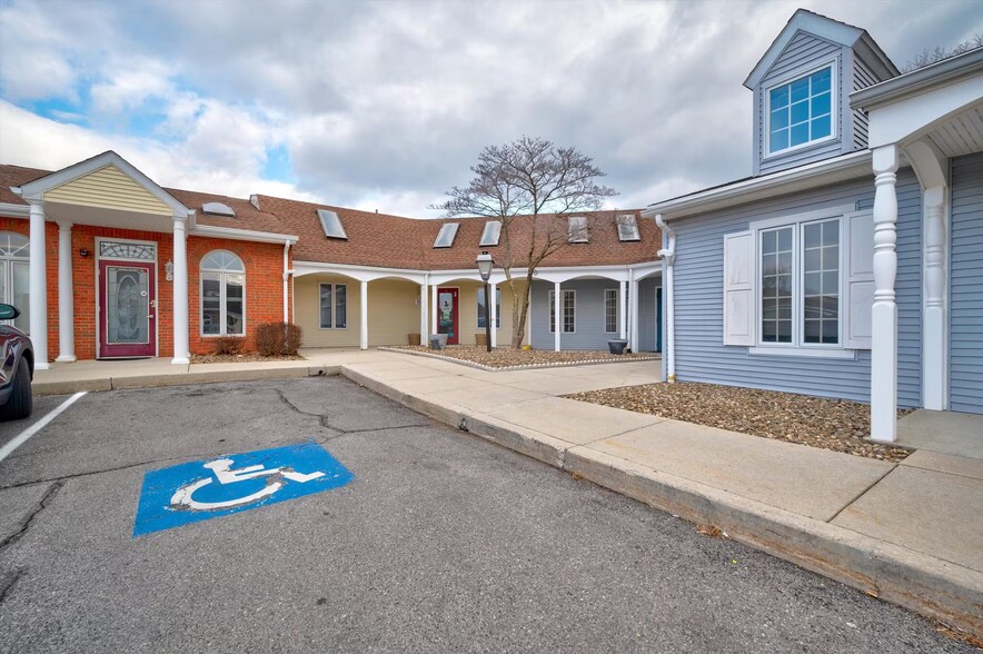 344-358 Mill St, Hagerstown, MD à louer - Photo du bâtiment - Image 3 de 10