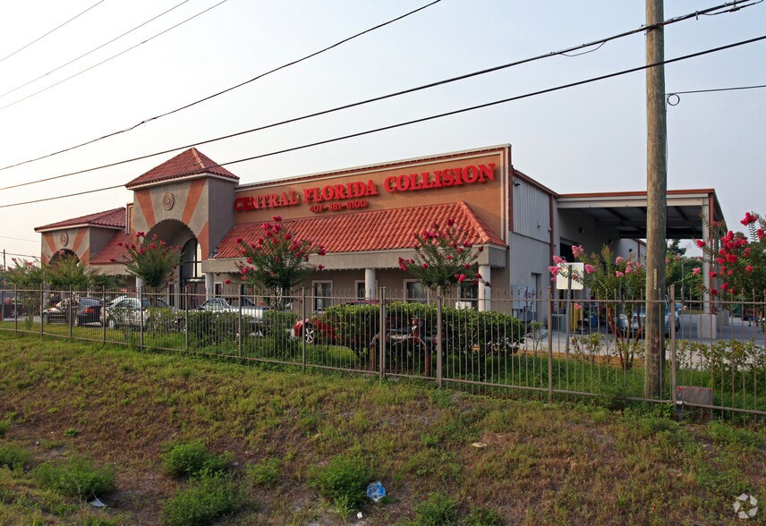 7676 E Colonial Dr, Orlando, FL à louer - Photo du bâtiment - Image 2 de 2