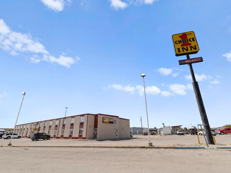 1904 E Cedar St, Rawlins, WY à vendre - Photo du bâtiment - Image 3 de 43