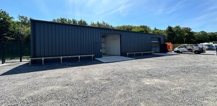 6A-E Farm Rd, Neath for lease Building Photo- Image 2 of 4