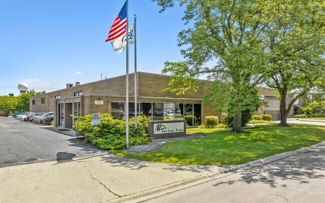 More details for 5227 Dansher Rd, Countryside, IL - Industrial for Sale