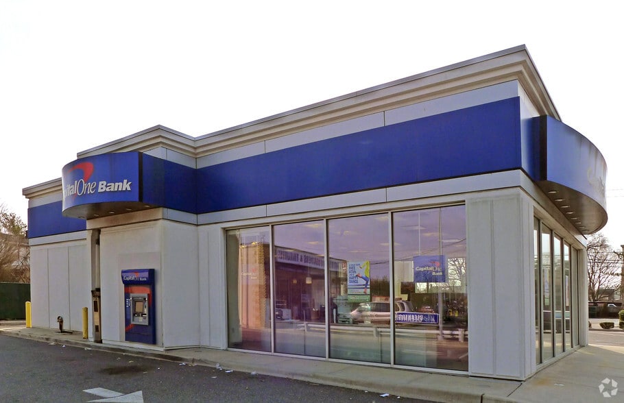 369 Merrick Ave, East Meadow, NY for sale - Building Photo - Image 2 of 2