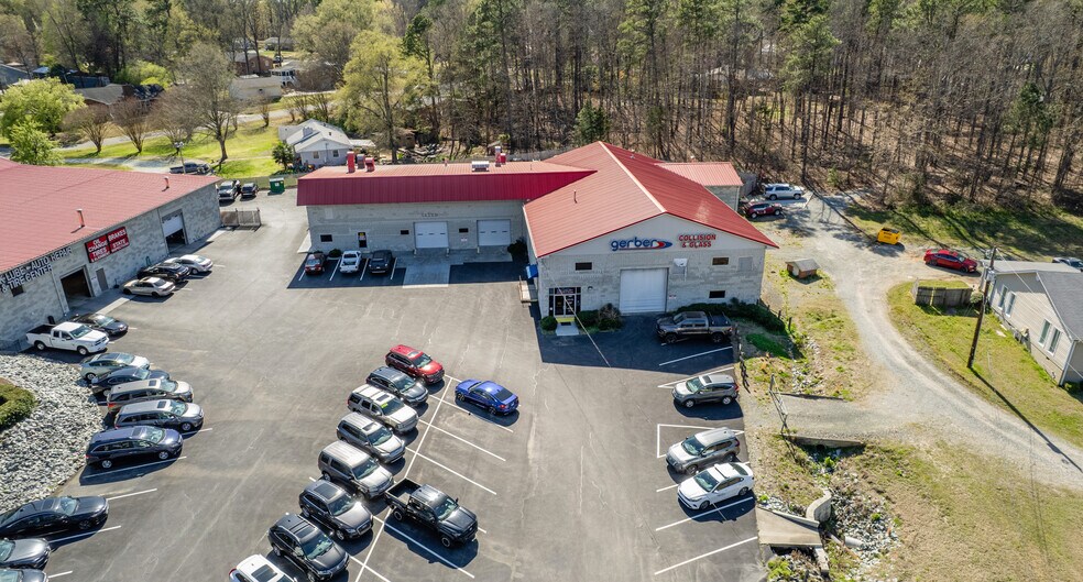 1426 S Miami Blvd, Durham, NC for sale - Building Photo - Image 2 of 9