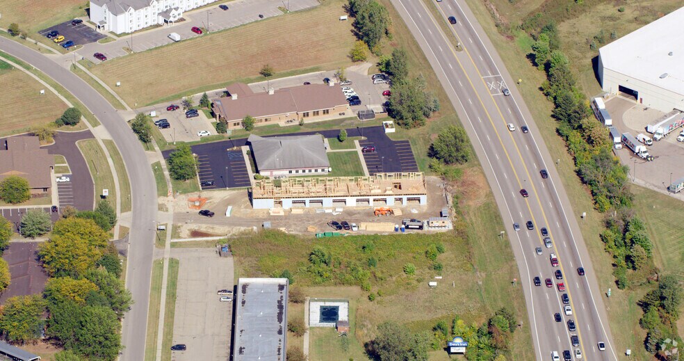 667 Hastings Ave, Holland, MI for lease - Aerial - Image 2 of 2