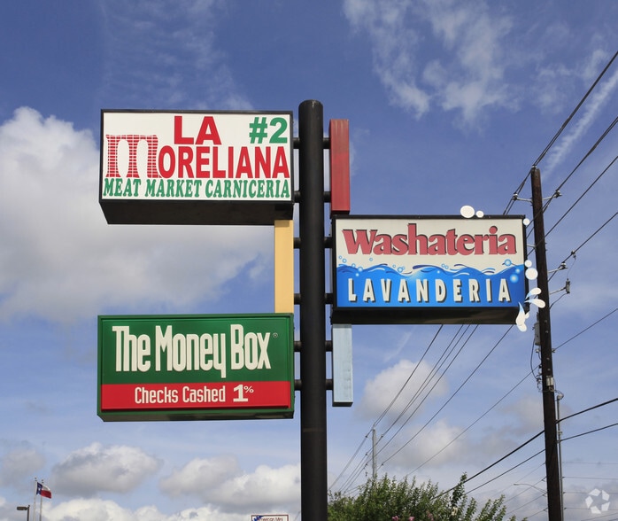 1909 E William Cannon Dr, Austin, TX for lease - Building Photo - Image 3 of 12