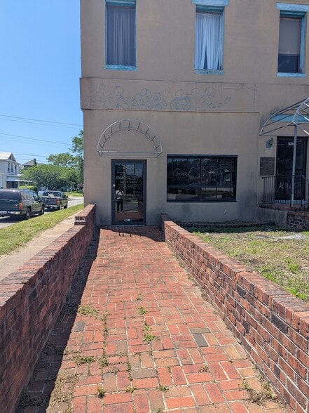 2400 North Ave, Richmond, VA for sale - Building Photo - Image 2 of 16