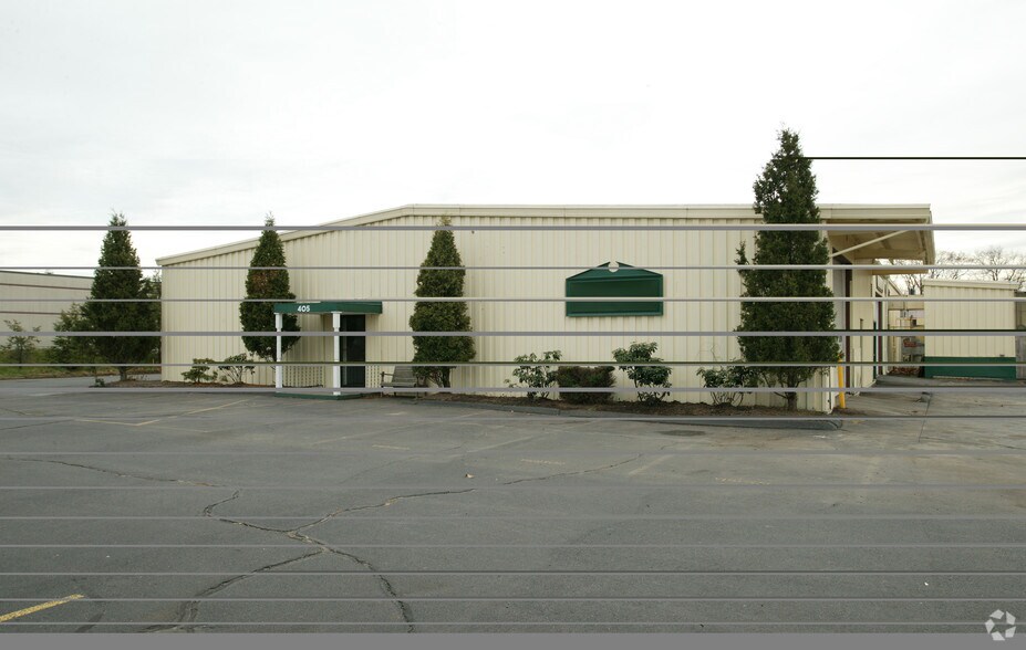 405 Sullivan Ave, South Windsor, CT à louer - Photo du bâtiment - Image 2 de 5