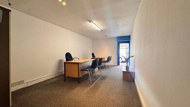 17-17A Walm Ln, London for lease Building Photo- Image 2 of 3