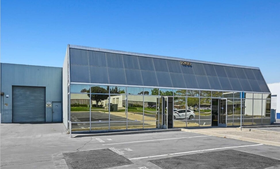 1265 Stone Dr, San Marcos, CA for lease - Building Photo - Image 1 of 6