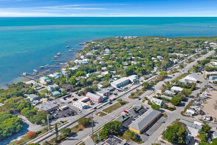 91865 Overseas Hwy, Tavernier, FL for sale - Aerial - Image 2 of 29
