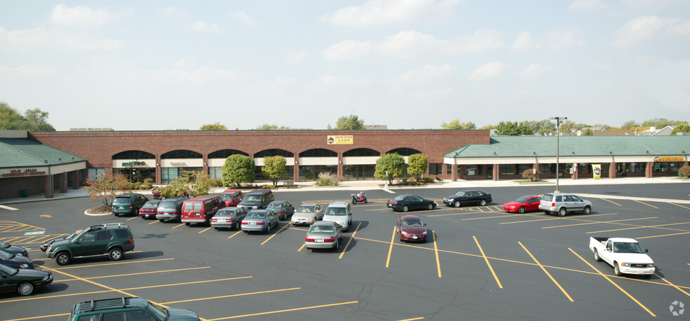 1163 E Ogden Ave, Naperville, IL for lease - Building Photo - Image 2 of 18