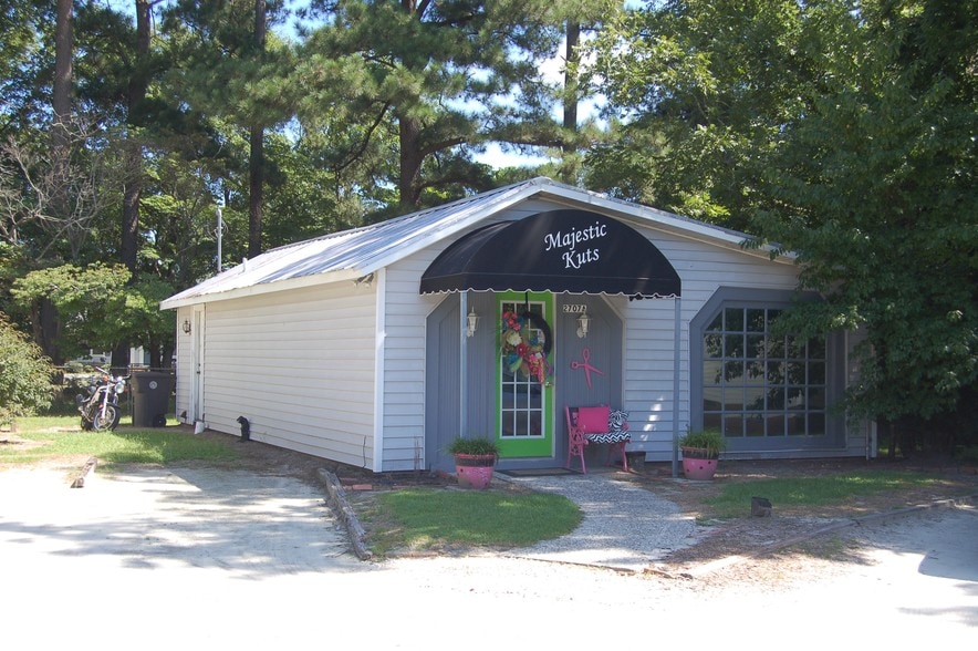 2707 Royall Ave, Goldsboro, NC à vendre - Photo du bâtiment - Image 3 de 6