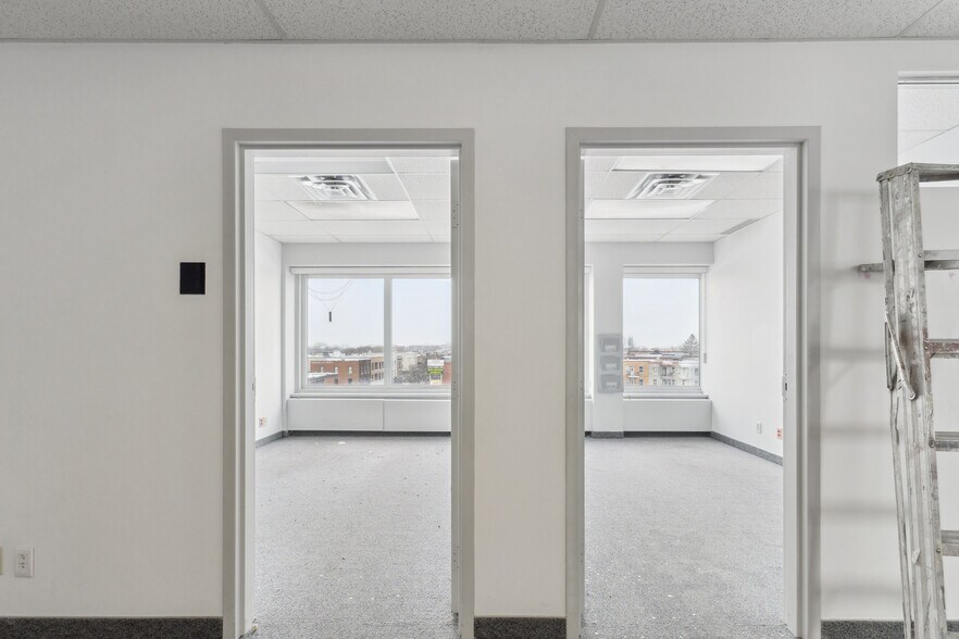 3440-3444 Rue Ontario E, Montréal, QC for lease - Building Photo - Image 3 of 13