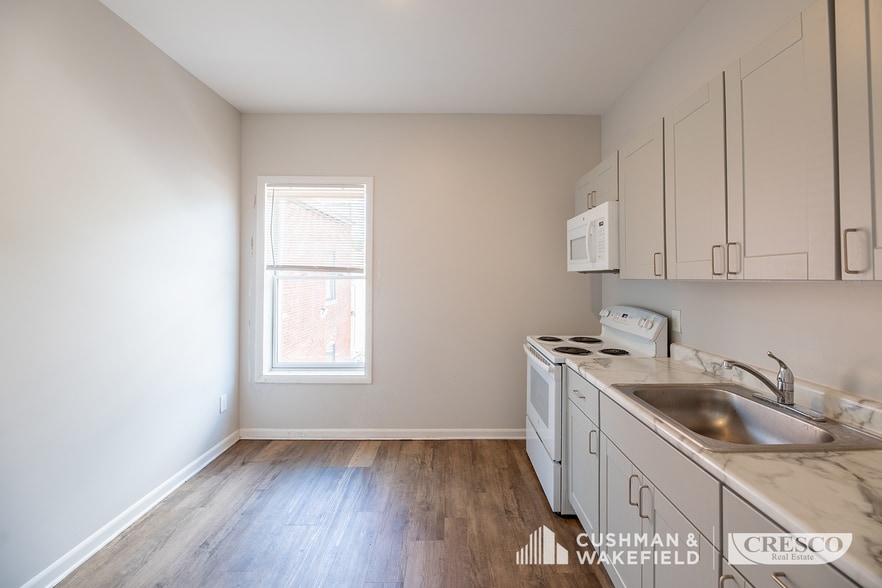 3182 W 25th St, Cleveland, OH for sale - Building Photo - Image 2 of 37