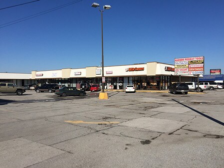 257-265 W Camp Wisdom Rd, Duncanville, TX for lease - Primary Photo - Image 1 of 1