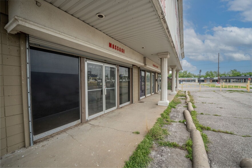 5987 E 25th Pl, Tulsa, OK for sale - Building Photo - Image 3 of 9