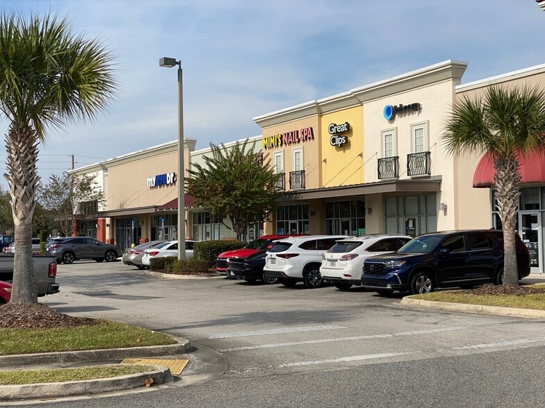 Blanding Blvd, Middleburg, FL à louer - Photo du bâtiment - Image 3 de 6